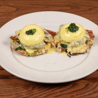 Fried Chicken Benedict
